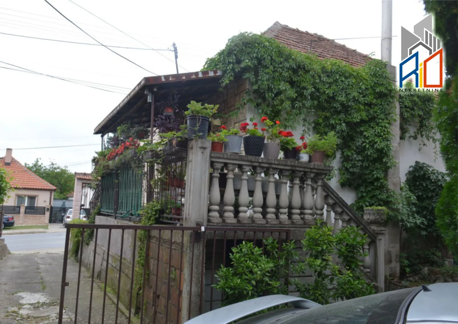 Useljive dve kuće u Ubu slika 4