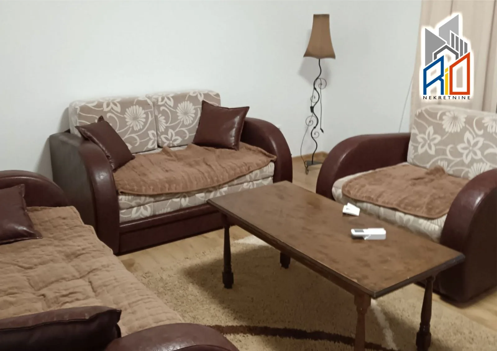 Kuća 200m2 u Ubu slika 17