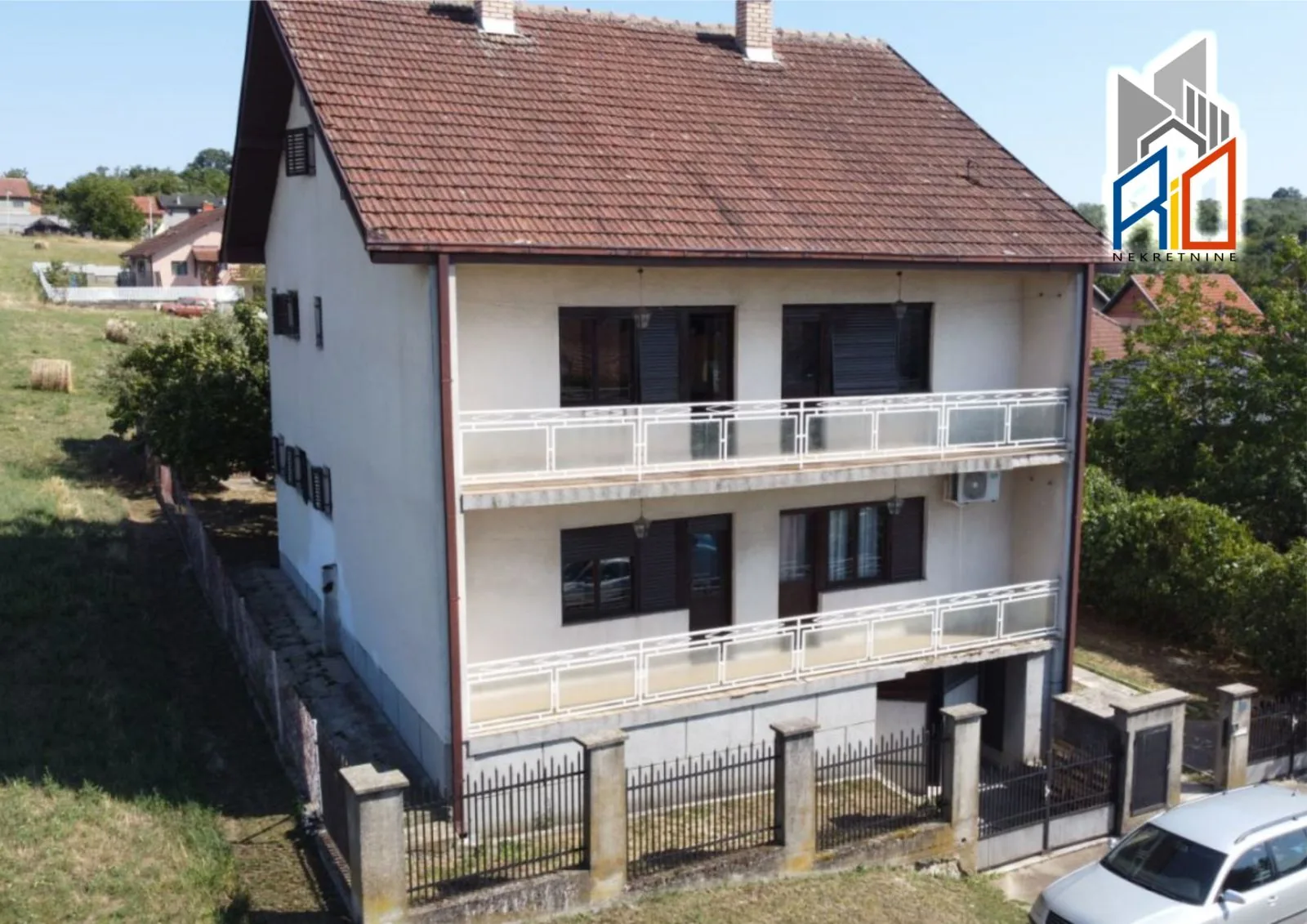 Kuća 200m2 u Ubu slika 3